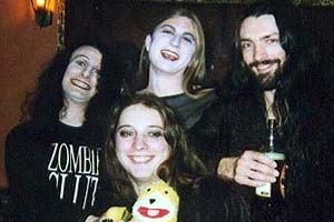 Bar 8. 1999